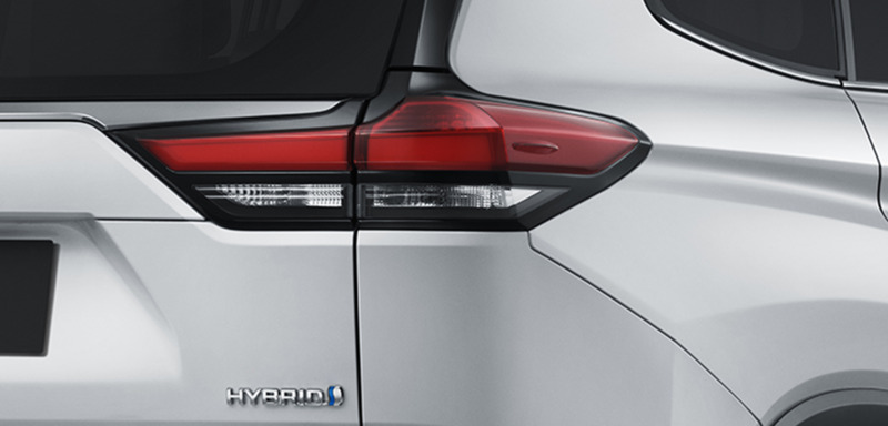 Ngoai-that-toyota-innova-cross-4