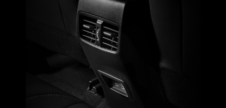 Noi-that-corolla-cross-4