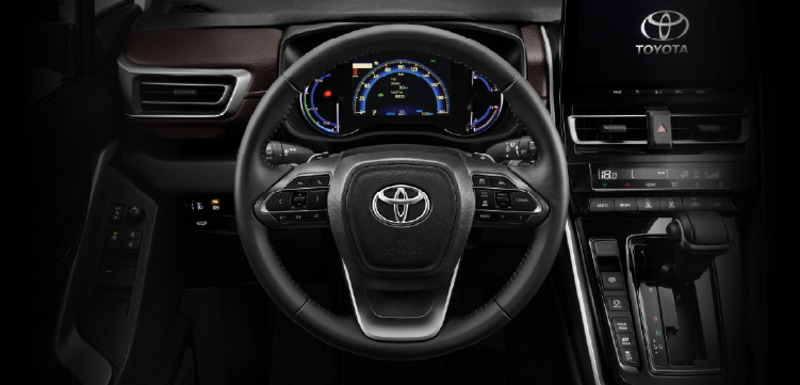 Noi-that-toyota-innova-cross-1