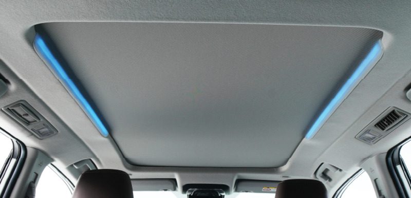 Noi-that-toyota-innova-cross-4