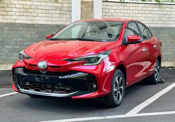 toyota-vios-mau-do