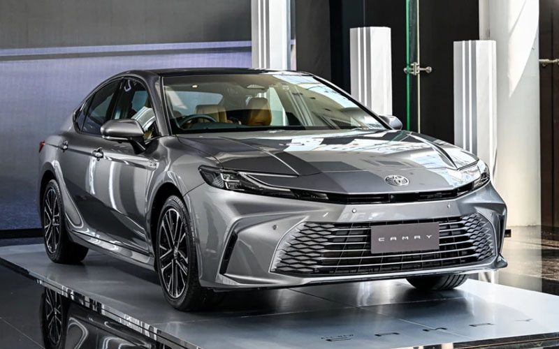toyota camry 2025 xám