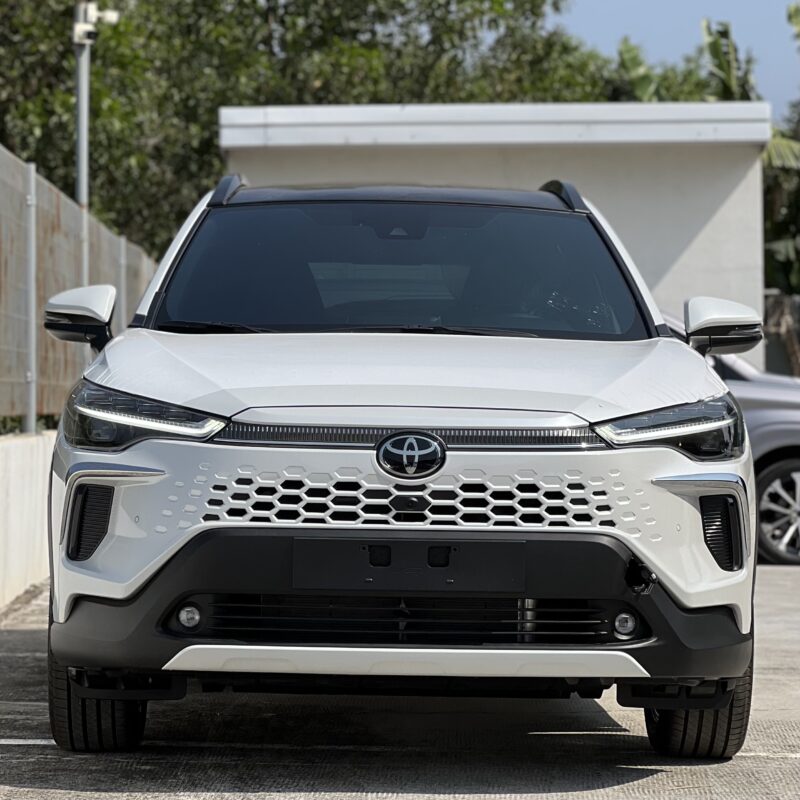 **Toyota Corolla Cross 1.8V: Giá Tốt Nhất Tại Toyota Bình Phước!**