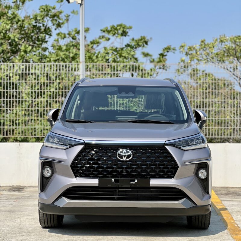 **Toyota Veloz Cross CVT TOP - Ưu Đãi Khủng Tại Toyota Bình Phước!**