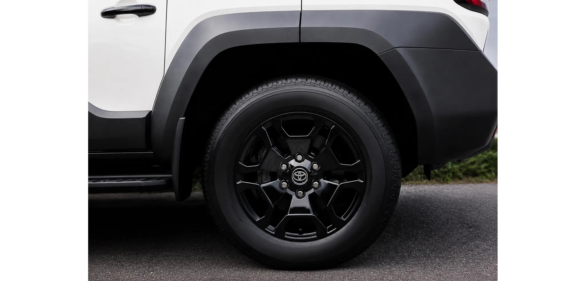 NGOAI-THAT-TOYOTA-LAND-CRUISER-FJ-2
